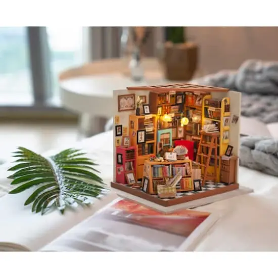 Rolife&reg; Sam's Study DIY Miniature House Kit {14}