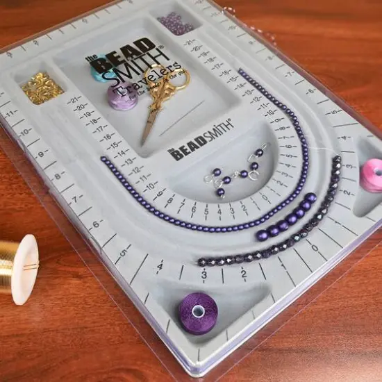 The Beadsmith® Travelers Bead Board With Lid, 9.75" x 13.25" {6}