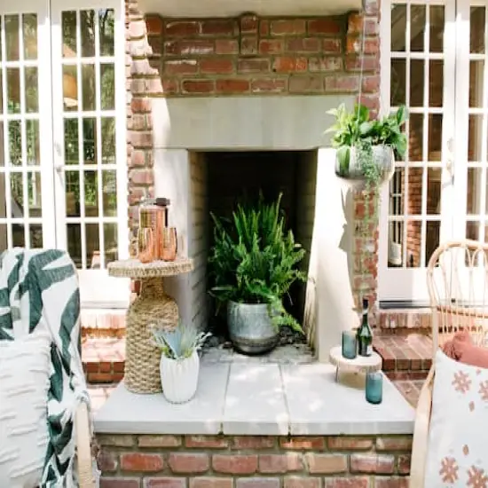 Hello Honey&reg; 18" Natural Water Hyacinth Woven Side Table {4}