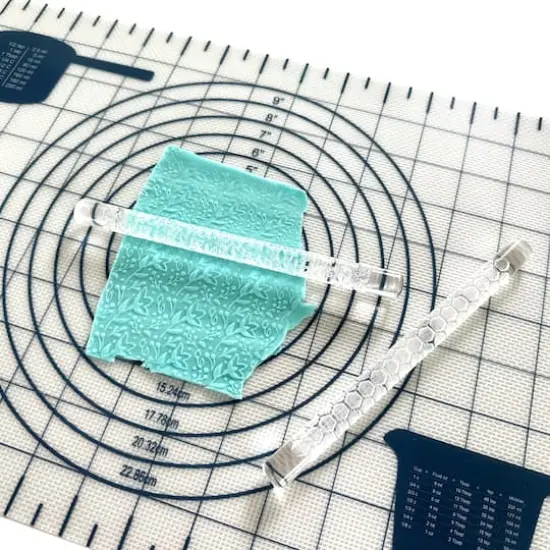 Honeycomb & Floral Decorative Acrylic Roller Set by Makery&trade; {4}