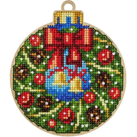 Wonderland Crafts Green & Red Wreath Cross-Stitch Kit {3}