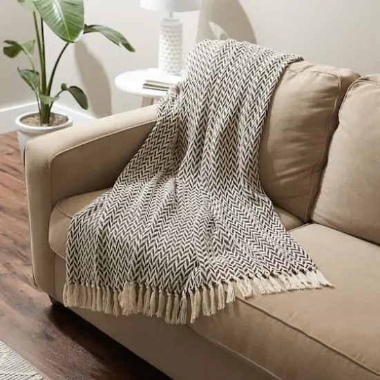 DII&reg; Zig-Zag Throw Dark Brown {6}