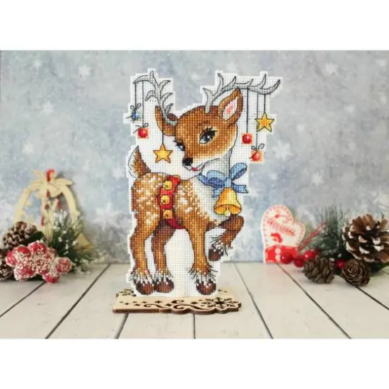 MP Studia Christmas Helper Plastic Canvas Counted Cross Stitch Kit {1}