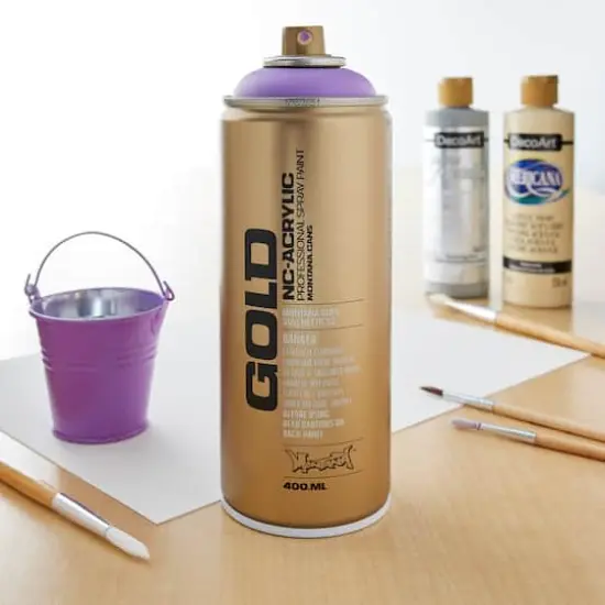 Montana&trade; Gold Acrylic Professional Spray Paint G4210 Viola {4}