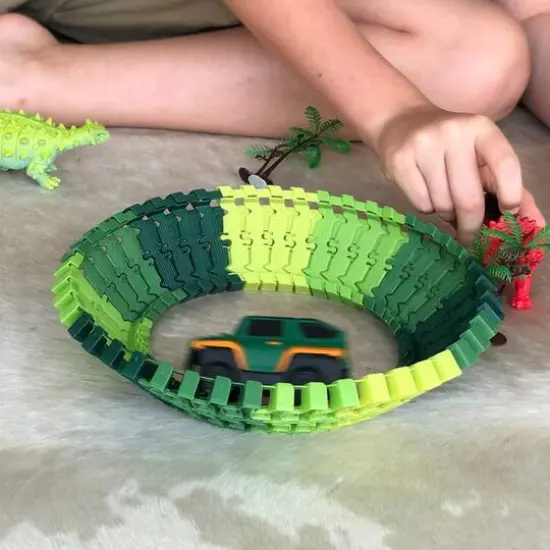 The Bubble Factory Dinosaur Flexible Track Set {9}