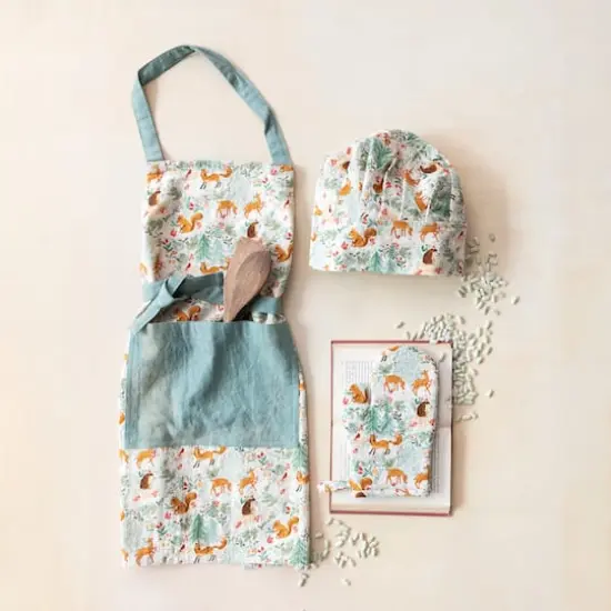 Hello Honey® Cotton Child Woodland Flora & Fauna Pattern Apron Set {3}