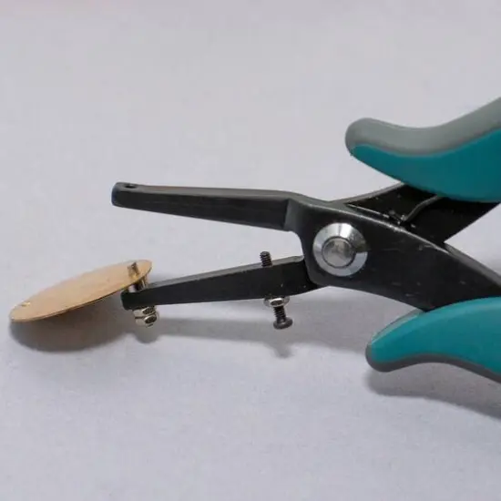 The Beadsmith&reg; 1.8mm Punch Plier with Gauge Guard {7}