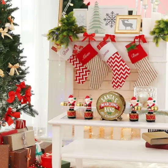 Mr. Christmas 6" Animated Santas Marching Band {5}