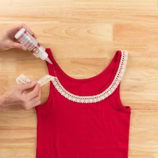 Aleene's&reg; Quick Dry Fabric Fusion&reg; Permanent Adhesive {3}