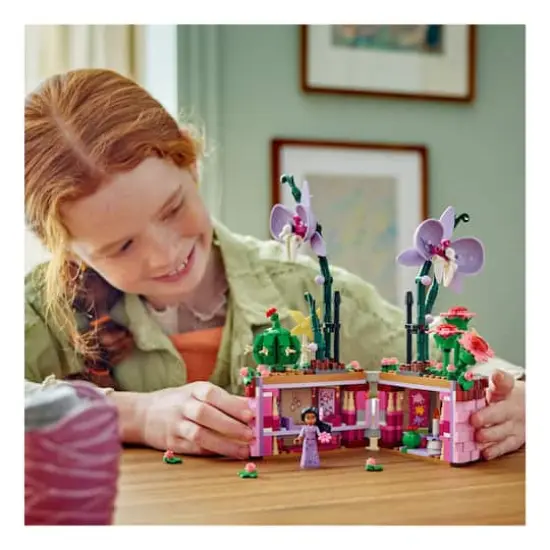 LEGO&reg; Disney&reg; Encanto Isabela's Flowerpot {4}
