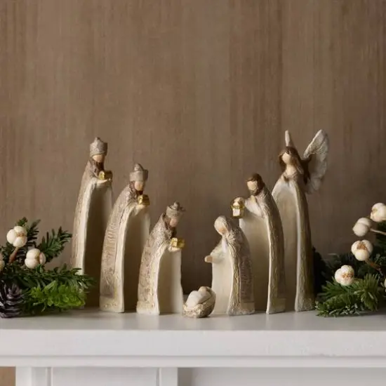 Nesting Mini Nativity Figures Set {3}