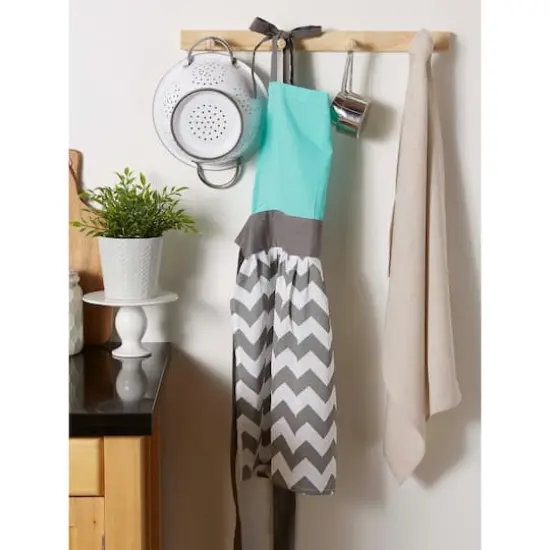 DII&reg; Chevron Skirt Apron {8}