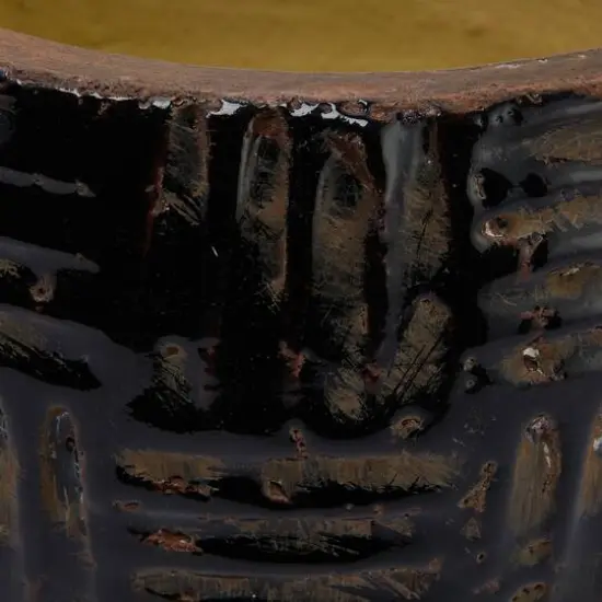 Hello Honey&reg; Black Embossed Terracotta Planter {6}