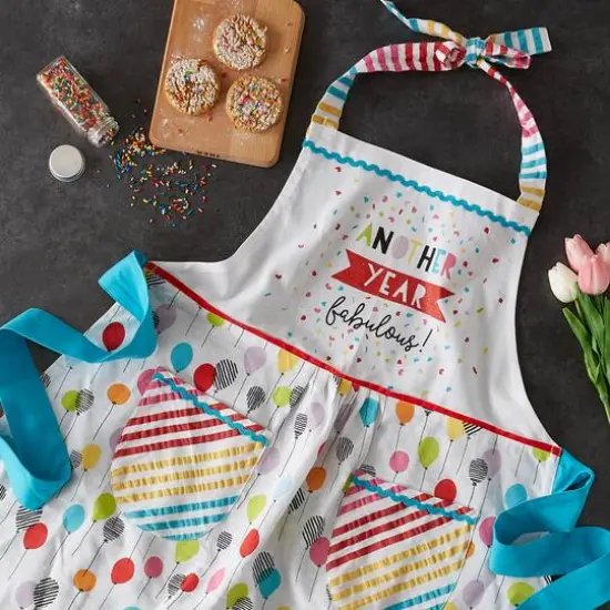 DII&reg; Another Year Printed Apron {6}