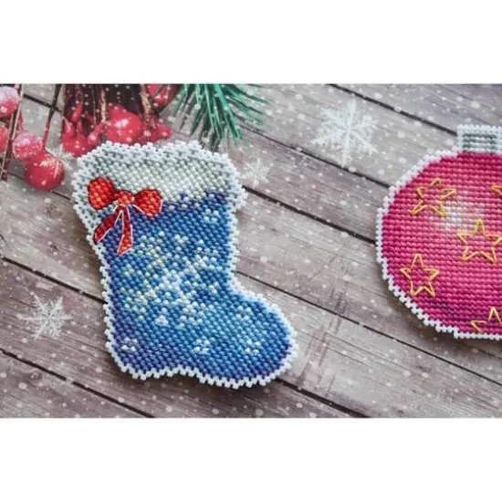 MP Studia Christmas Magnets Plastic Canvas Counted Cross Stitch Kit {7}