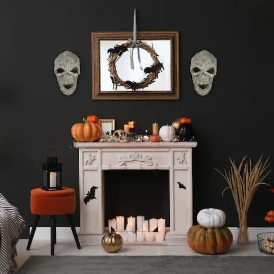 15" Driftwood Ghost Face D&eacute;cor {3}