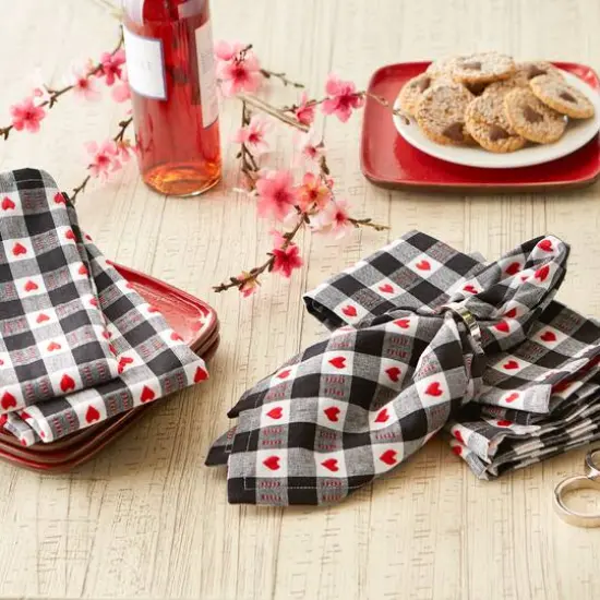 DII&reg; Hearts Dobby Check Napkins, 6ct. {6}