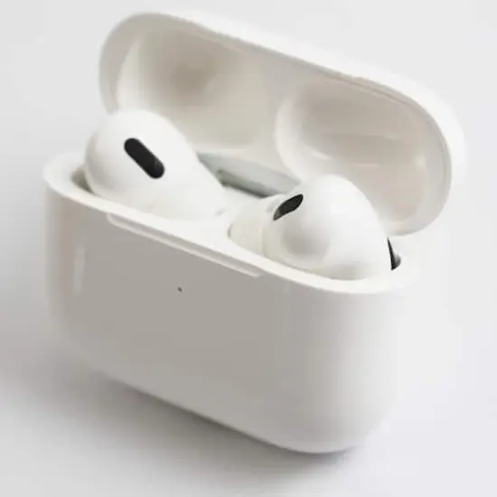 Orbit White True Wireless Ear Buds {4}