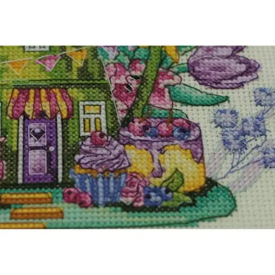 Abris Art Berry Cupcake Cross Stitch Kit {5}