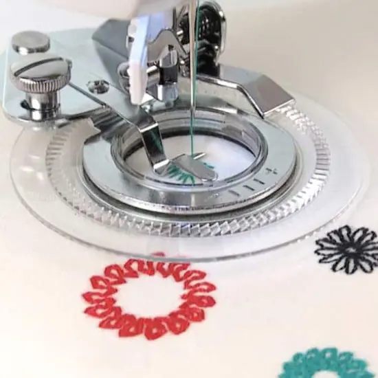 SINGER&reg; Flower Stitch Presser Foot {1}