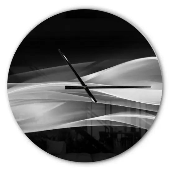Designart Glittering Silver Pattern Modern Wall Clock {1}
