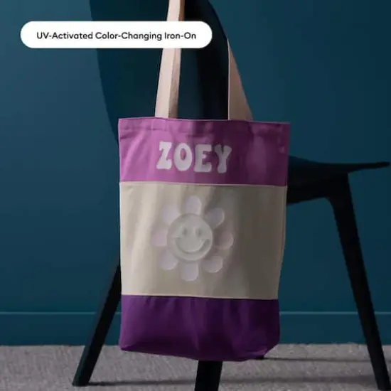 Cricut&reg; UV-Activated Color-Changing Iron-On White/Pastel Blue {10}