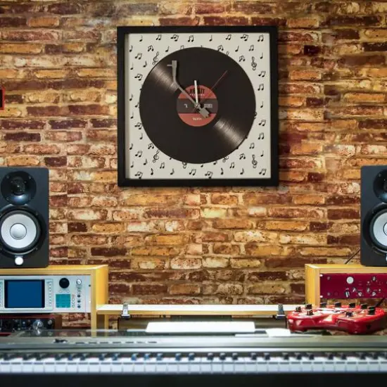 American Art Decor Framed Vinyl 15.75" x 15.75" Wall Clock  {3}