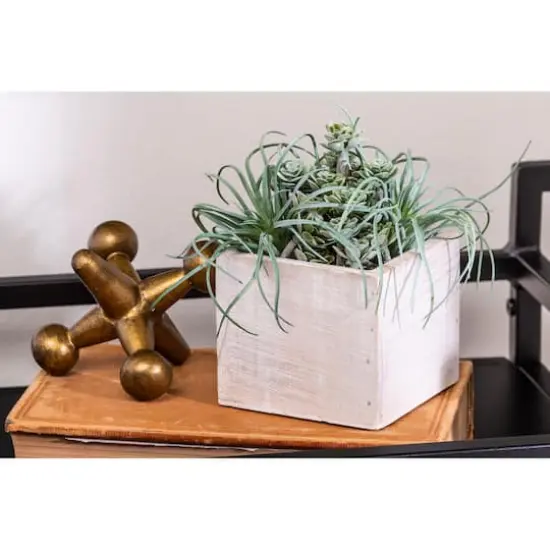 Varathane&reg; Whitewash Wood Enhancer {4}