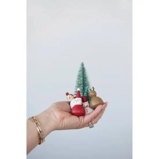 Hello Honey&reg; Christmas Garden Kit with Hand-Painted Wood Figures {3}