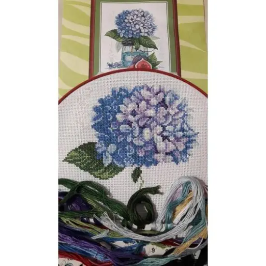 MP Studia Hydrangea Cross Stitch Kit {5}