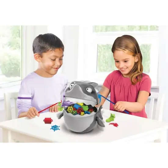 Merchant Ambassador Shaky Shark&trade; Game {4}