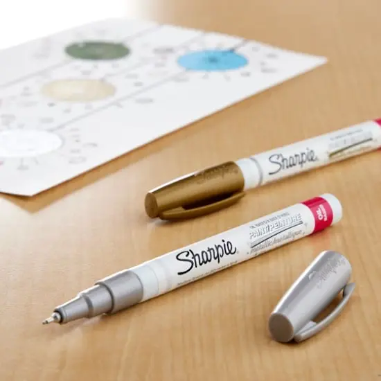 Sharpie&reg; Oil-Based Paint Markers, Extra Fine Point Metallic Set {3}