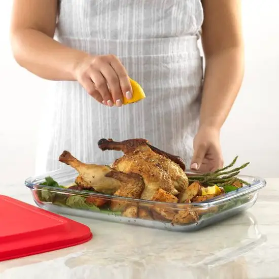 JoyJolt&reg; Red Glass Bakeware Containers Set {8}