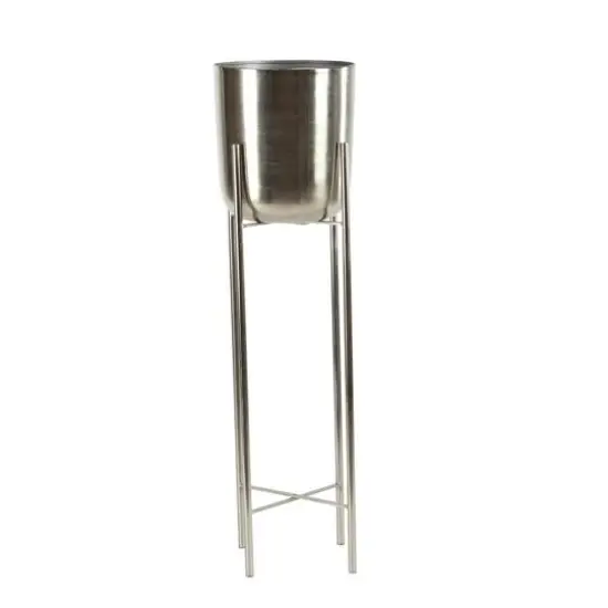 CosmoLiving by Cosmopolitan Silver Metal Tall Glam Planter Set {3}