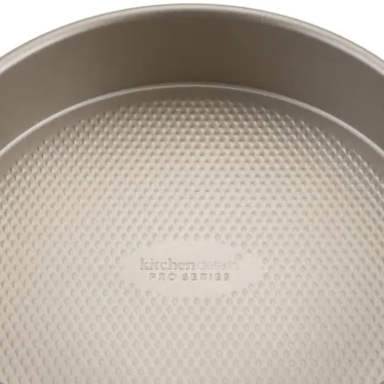 Kitchen Details Pro Series 9.5&rdquo; Round Cake Pan with Diamond Base {7}