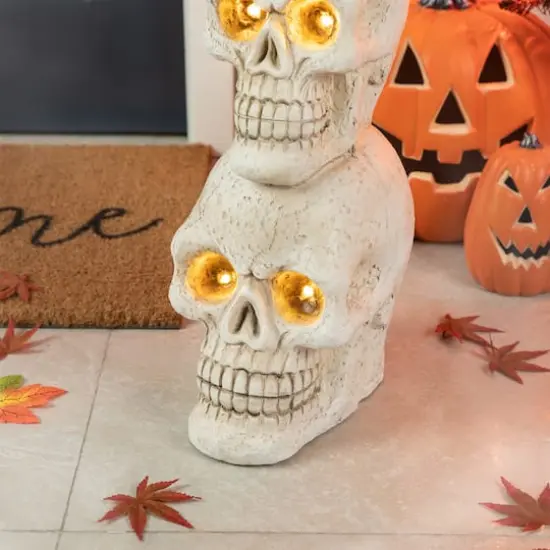 Glitzhome&reg; 25.5" Lighted Halloween Skull Porch D&eacute;cor with Timer {7}