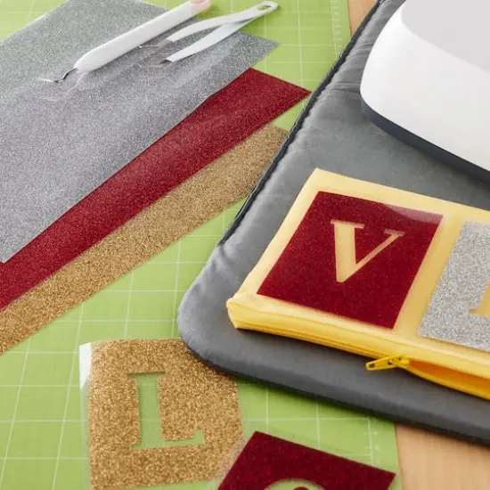 Cricut&reg; Glitter Iron On&trade; Sangria Sampler  {3}