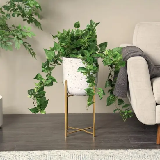 16" Green Pothos Artificial Plant with Black Plastic Pot {9}