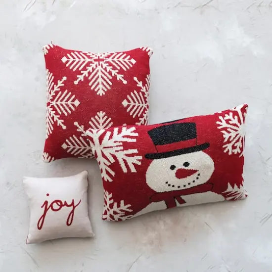 Hello Honey&reg; Red & White Snowflake Pillow {3}