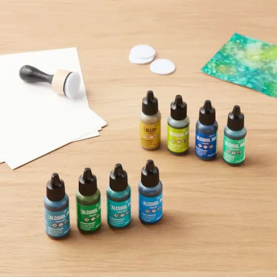 Tim Holtz&reg; Greens & Blue 8 Color Alcohol Ink Set {4}