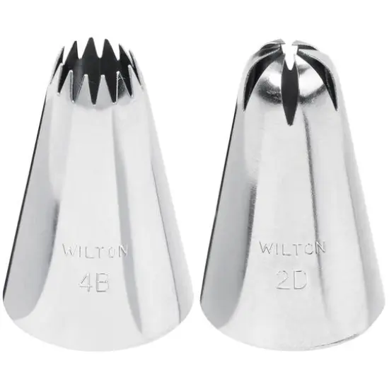 Wilton&reg; Cupcake Decorating Set {3}