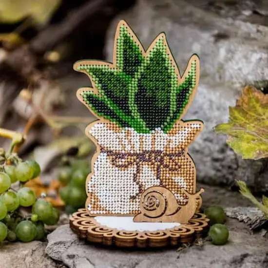Wonderland Crafts Plant in Bag Bead Embroidery on Wood Kit {3}