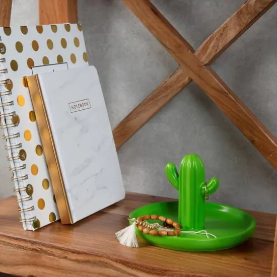 COLORSHOT&reg; Premium Gloss Spray Paint With a Twist {6}