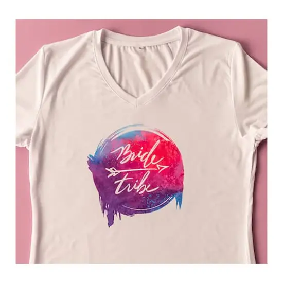 Cricut&reg; Women's Blank V-Neck T-Shirt {3}