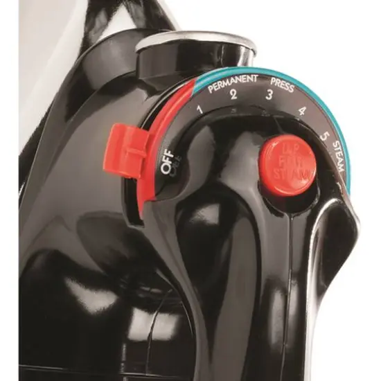 Brentwood&reg; Classic Chrome-Plated Steam Iron {7}