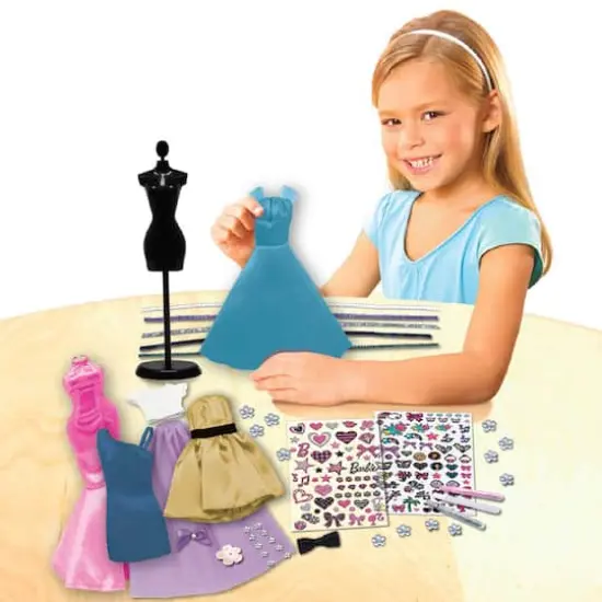 Barbie&reg; Be A Fashion Designer Kit {6}