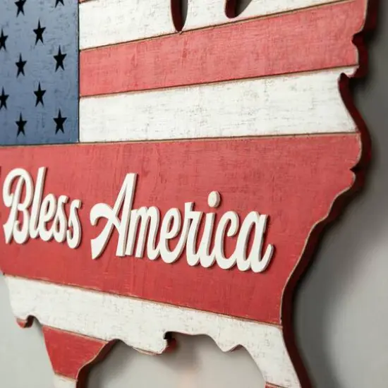 Glitzhome&reg; 32.5" Wooden Patriotic America Map Wall D&eacute;cor {6}
