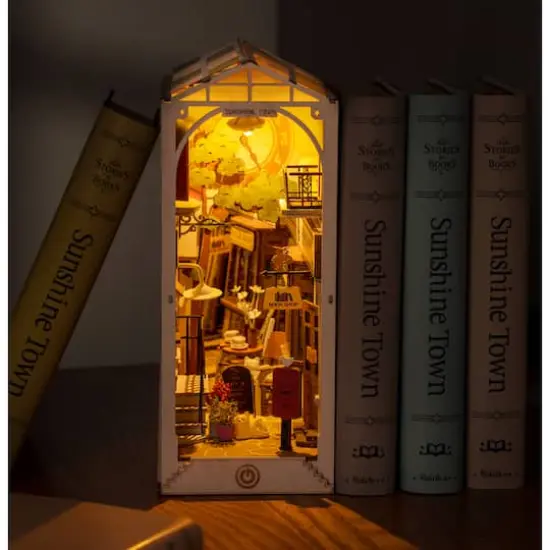 Rolife&reg; Sunshine Town DIY Book Nook Shelf Insert Kit {3}