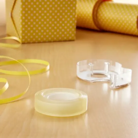 Scotch&reg; Double-Sided Tape {3}