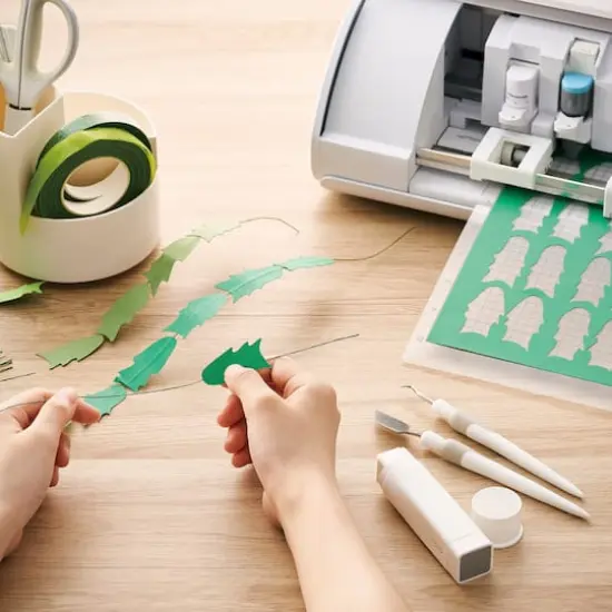 Silhouette CAMEO&reg; 5 White Cutting Machine {3}